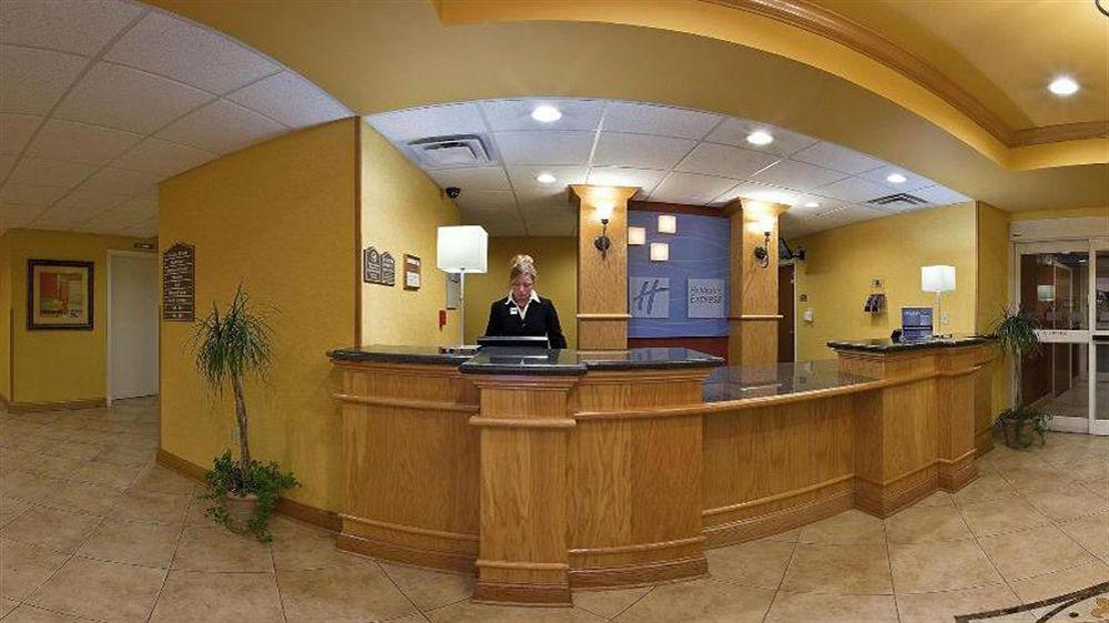 Holiday Inn Express Hotel & Suites Louisville South-Hillview, An Ihg Hotel Kültér fotó