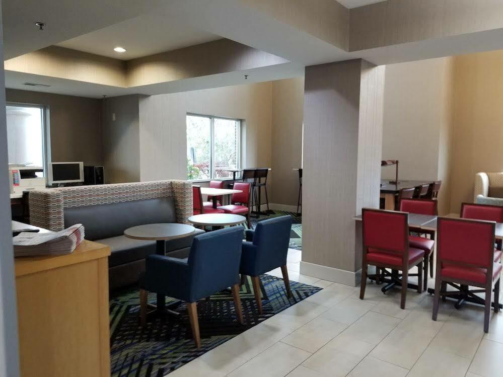 Holiday Inn Express Hotel & Suites Louisville South-Hillview, An Ihg Hotel Kültér fotó